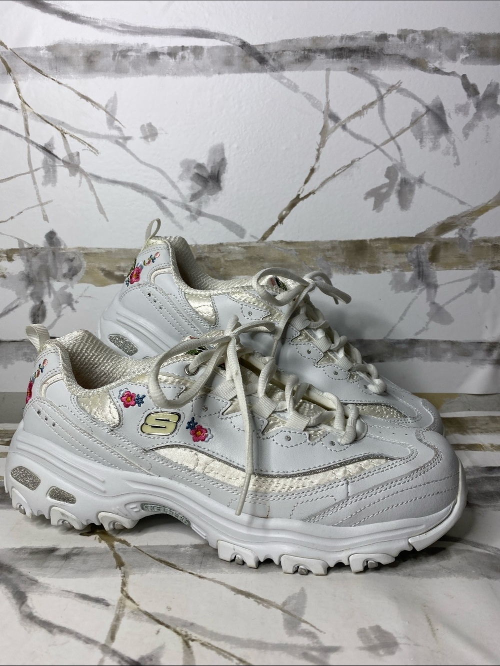 Skechers D Lites Bright Blossoms Sneakers